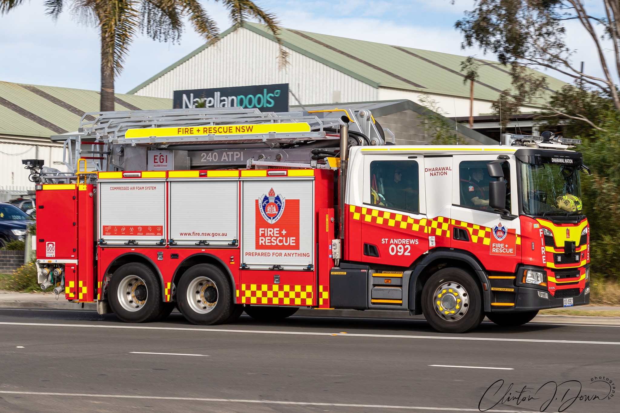 Photo of CAFS Aerial Pumper 092 - Aerial Pumper