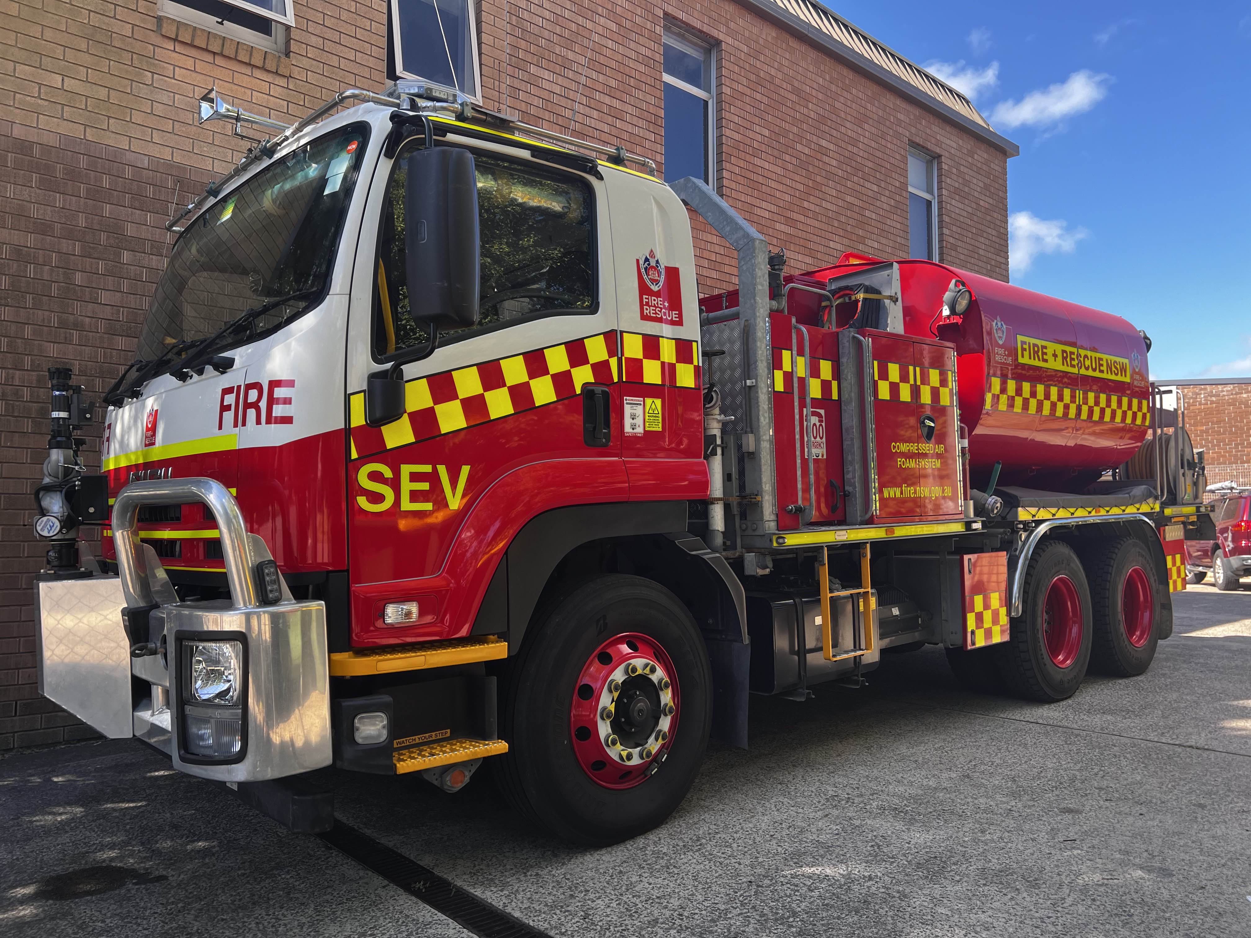 Photo of SEV Bulk CAFS Tanker - Bulk Water Tanker