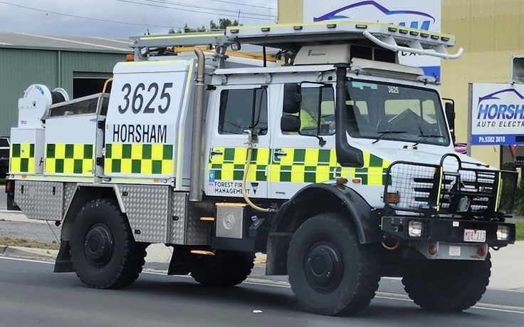 Photo of Horsham Unimog 3625 - Unimog