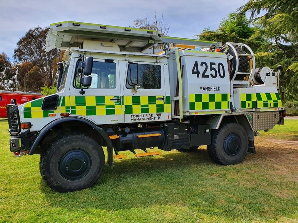 Photo of Mansfield UniMog 4250 - Unimog