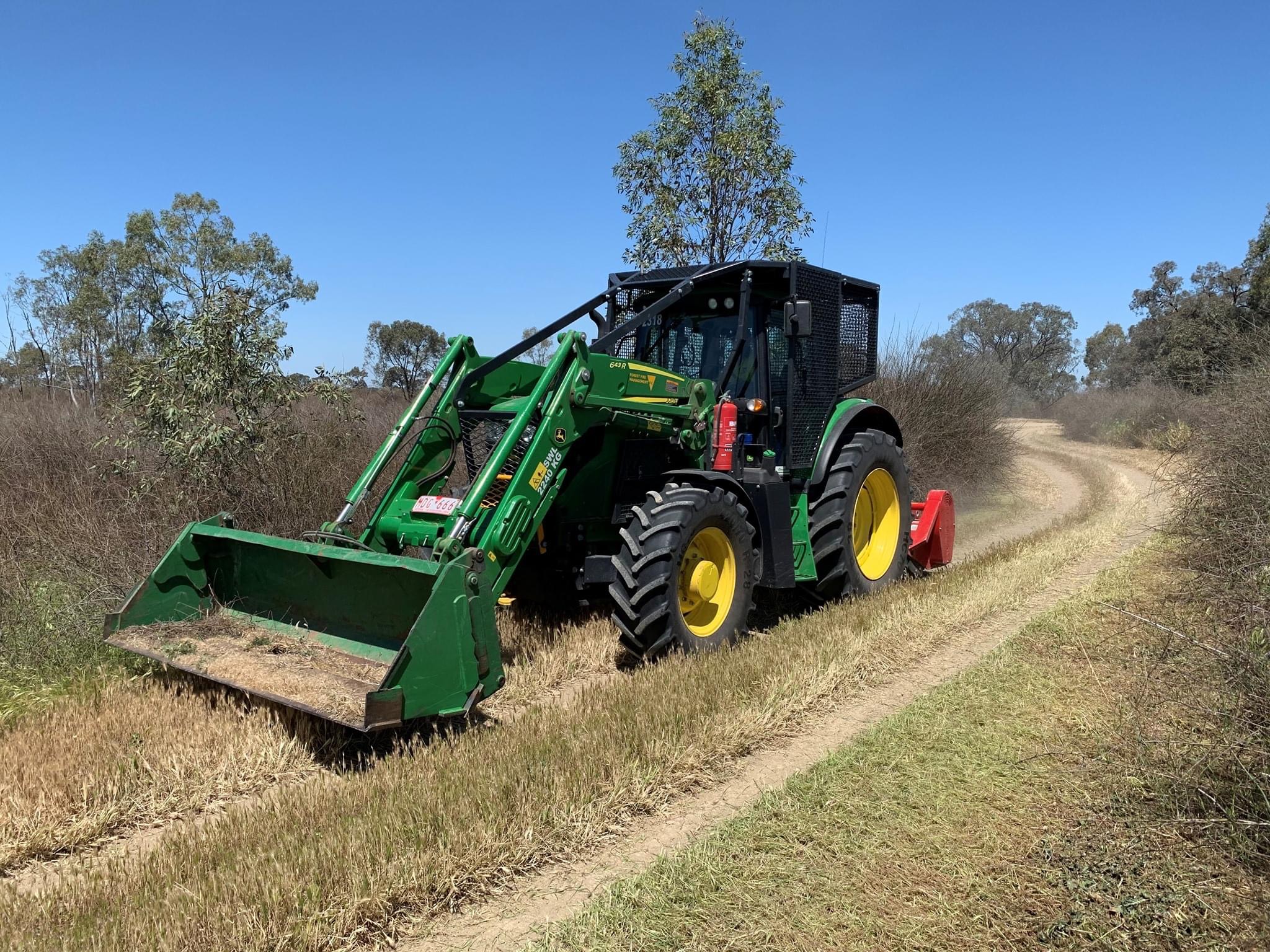 Photo of Cohuna Tractor 2318 - Plant