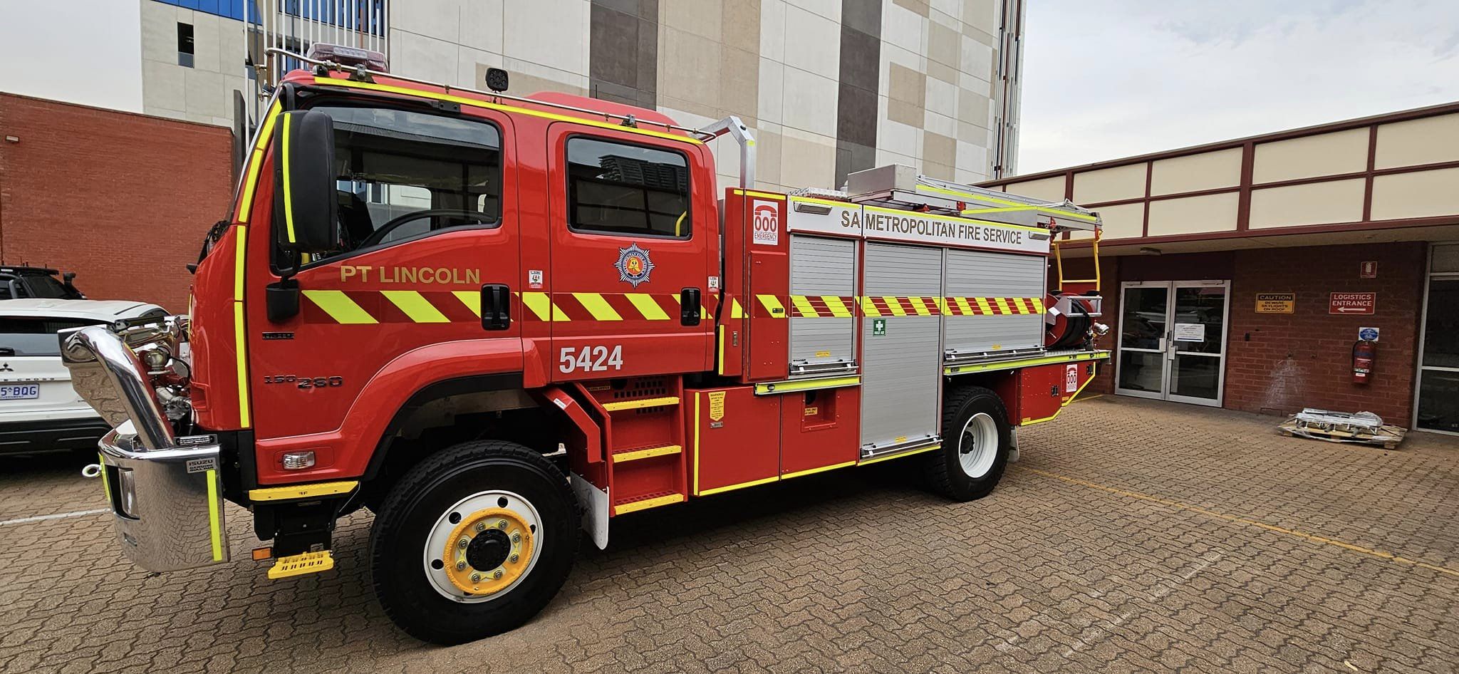 Photo of Port Lincoln 5424 - Grassfire Unit