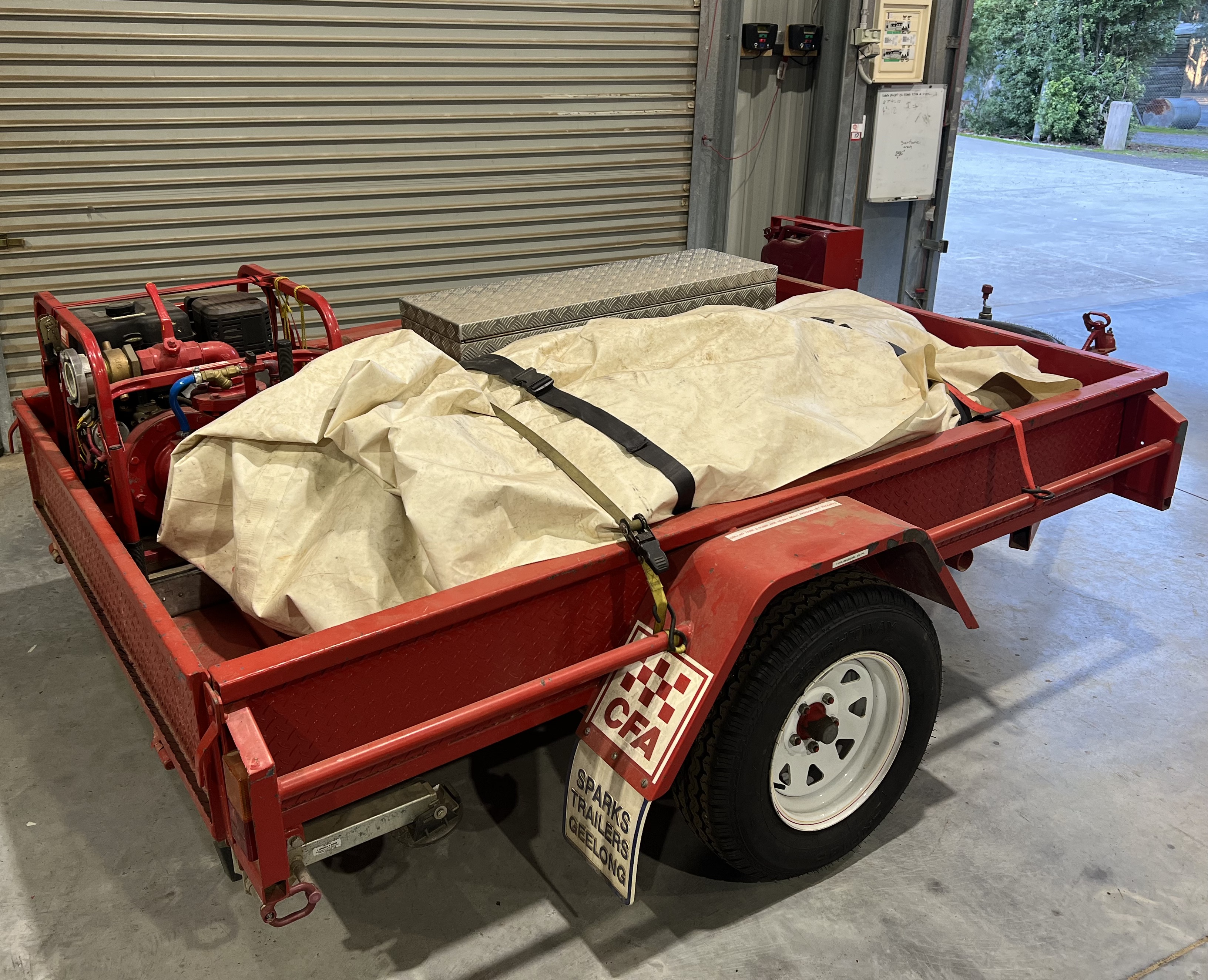 Photo of Kinglake West Collar Tank - Trailer