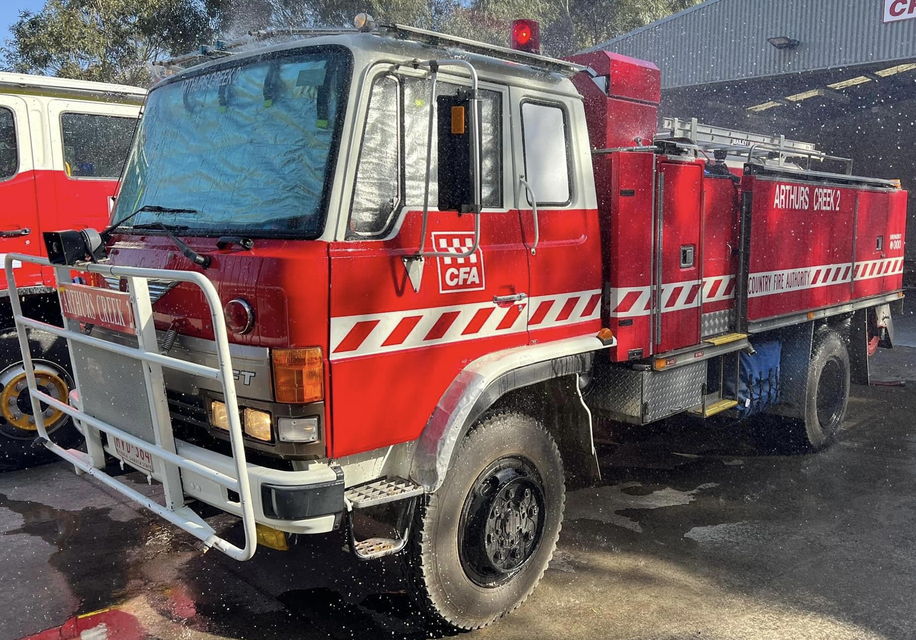 Photo of Arthurs Creek & Strathewen Tanker 2 - 2.4D Tanker