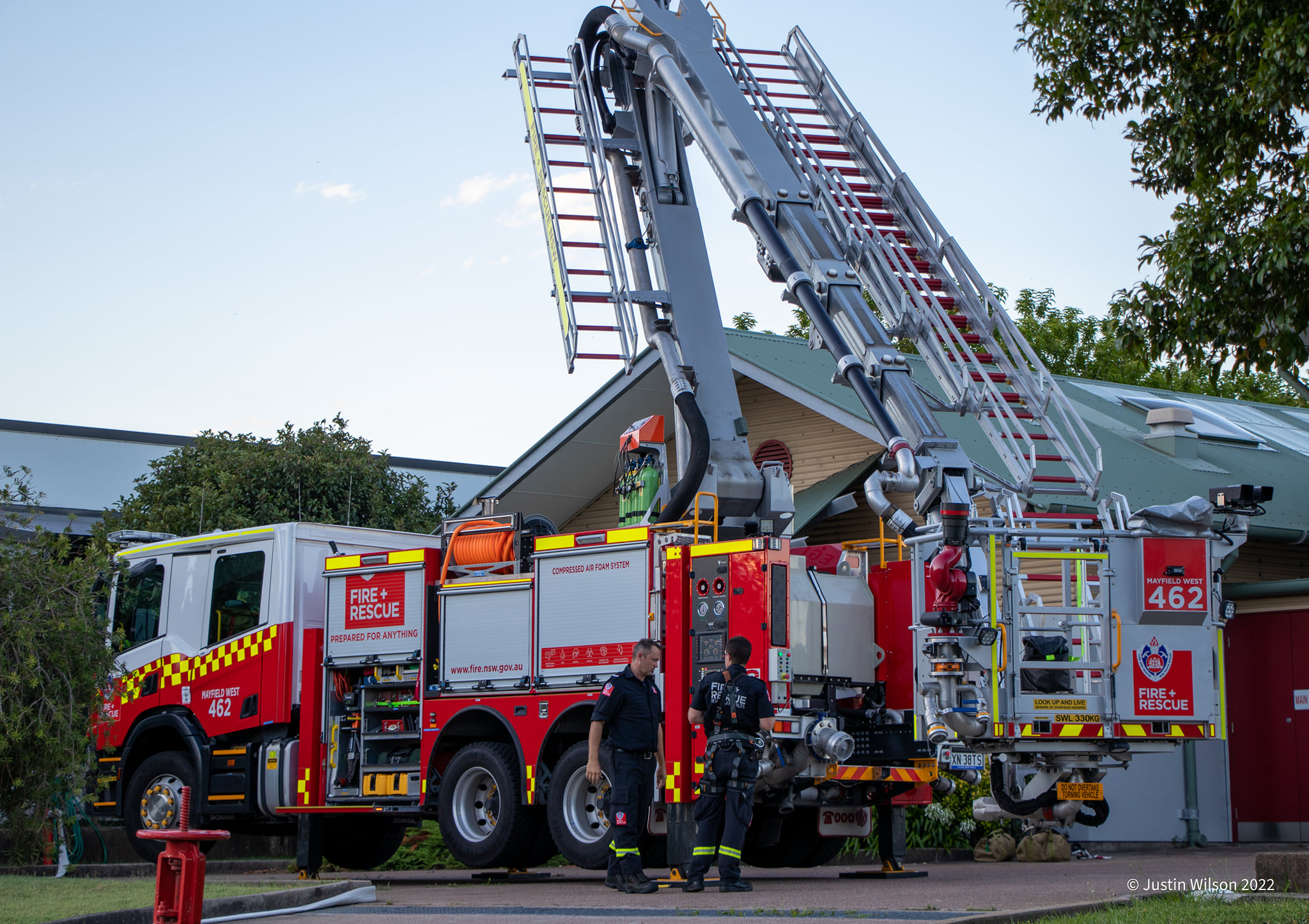 Photo of CAFS Aerial Pumper 462 - Aerial Pumper