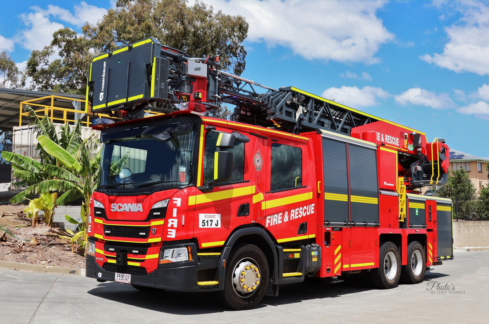 Photo of 517J Wishart - Combination Aerial Pumper Appliance